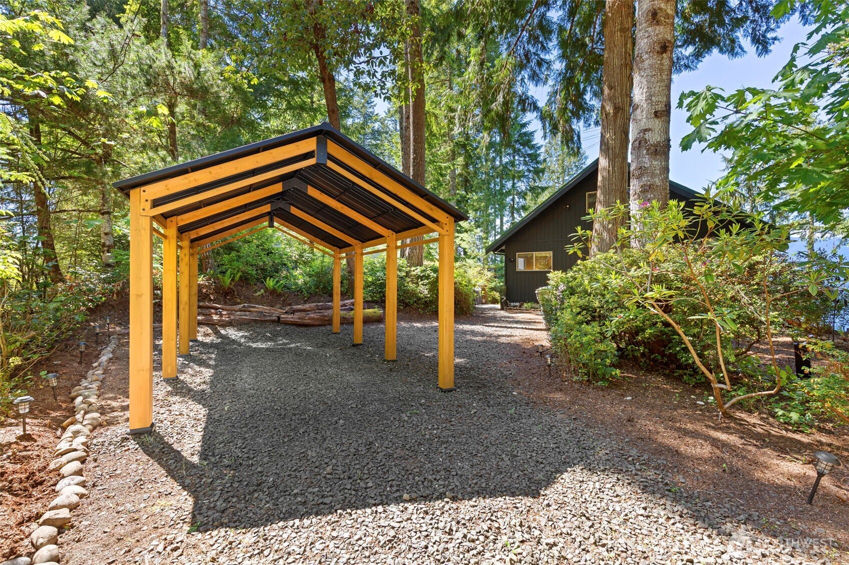 19748 Nw Stavis Bay Road Property Photo 6