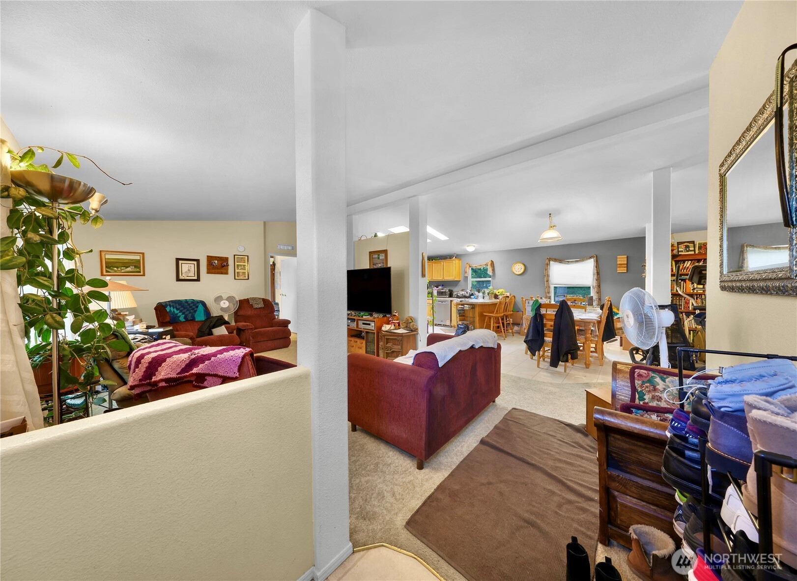 7928 Portal Way Property Photo 4