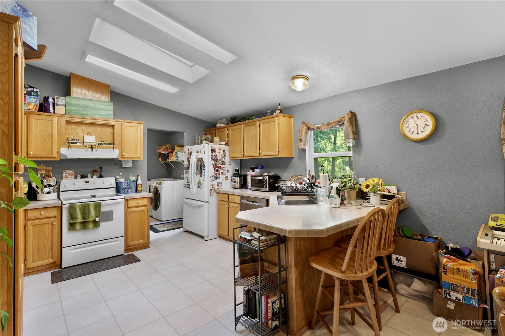 7928 Portal Way Property Photo 16