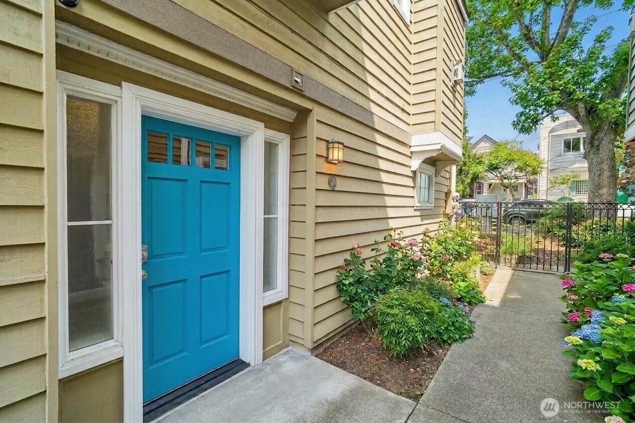 424 21st Avenue Property Photo 1