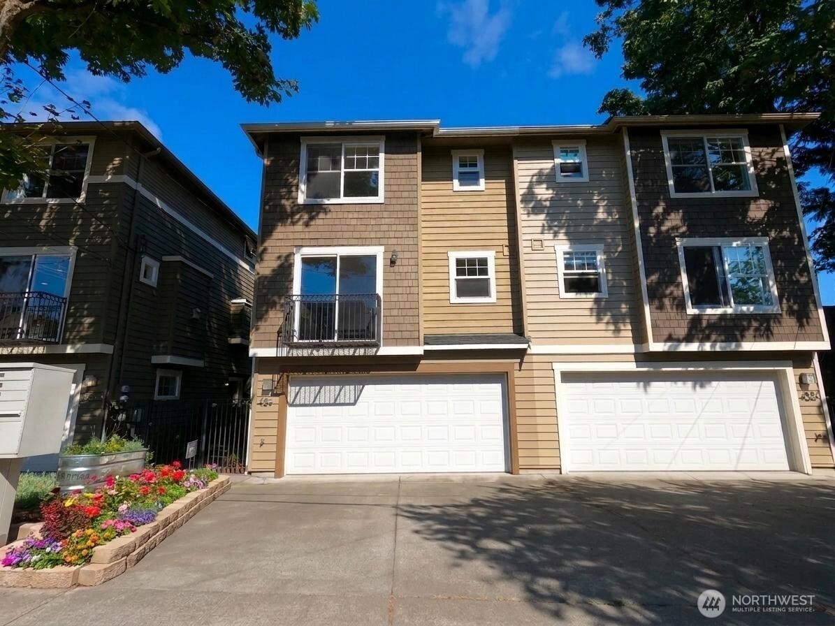 424 21st Avenue Property Photo 2