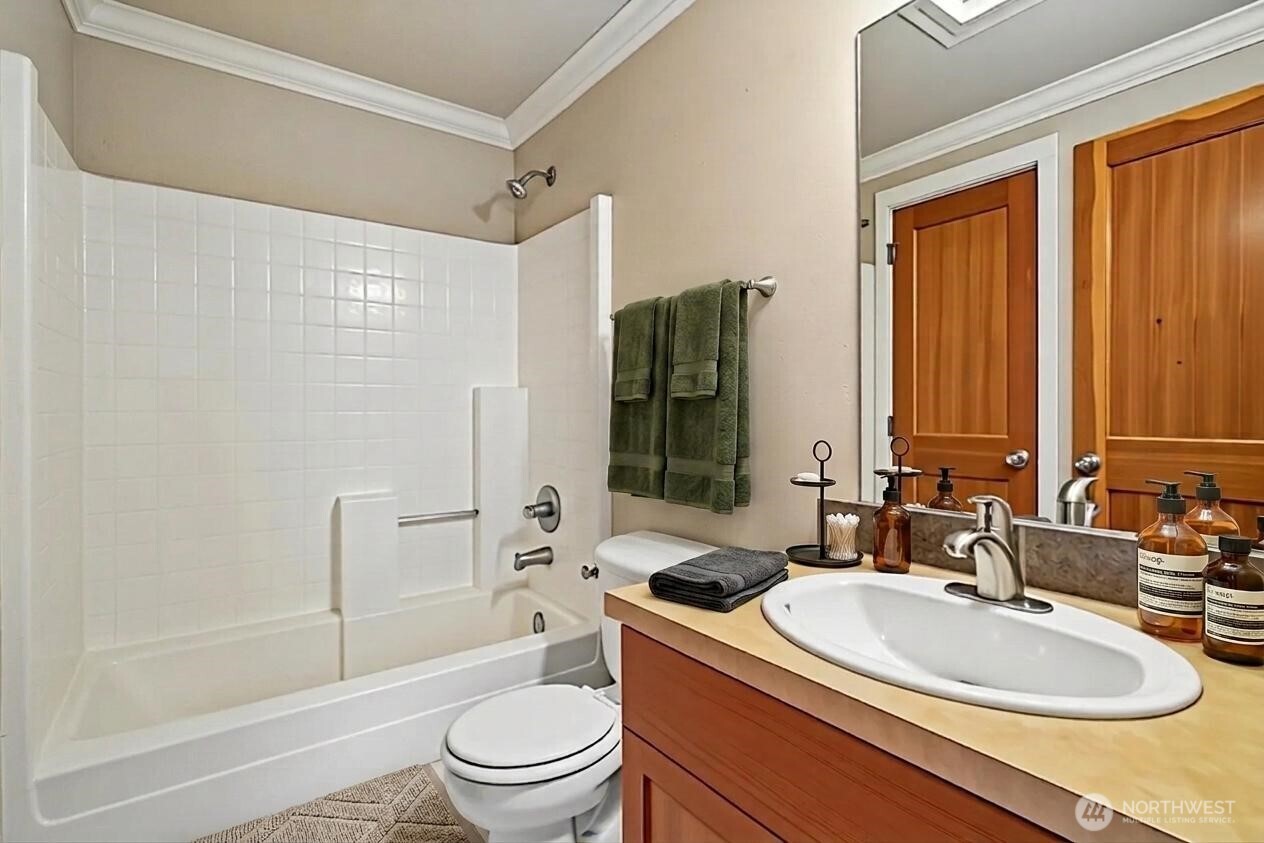 424 21st Avenue Property Photo 10
