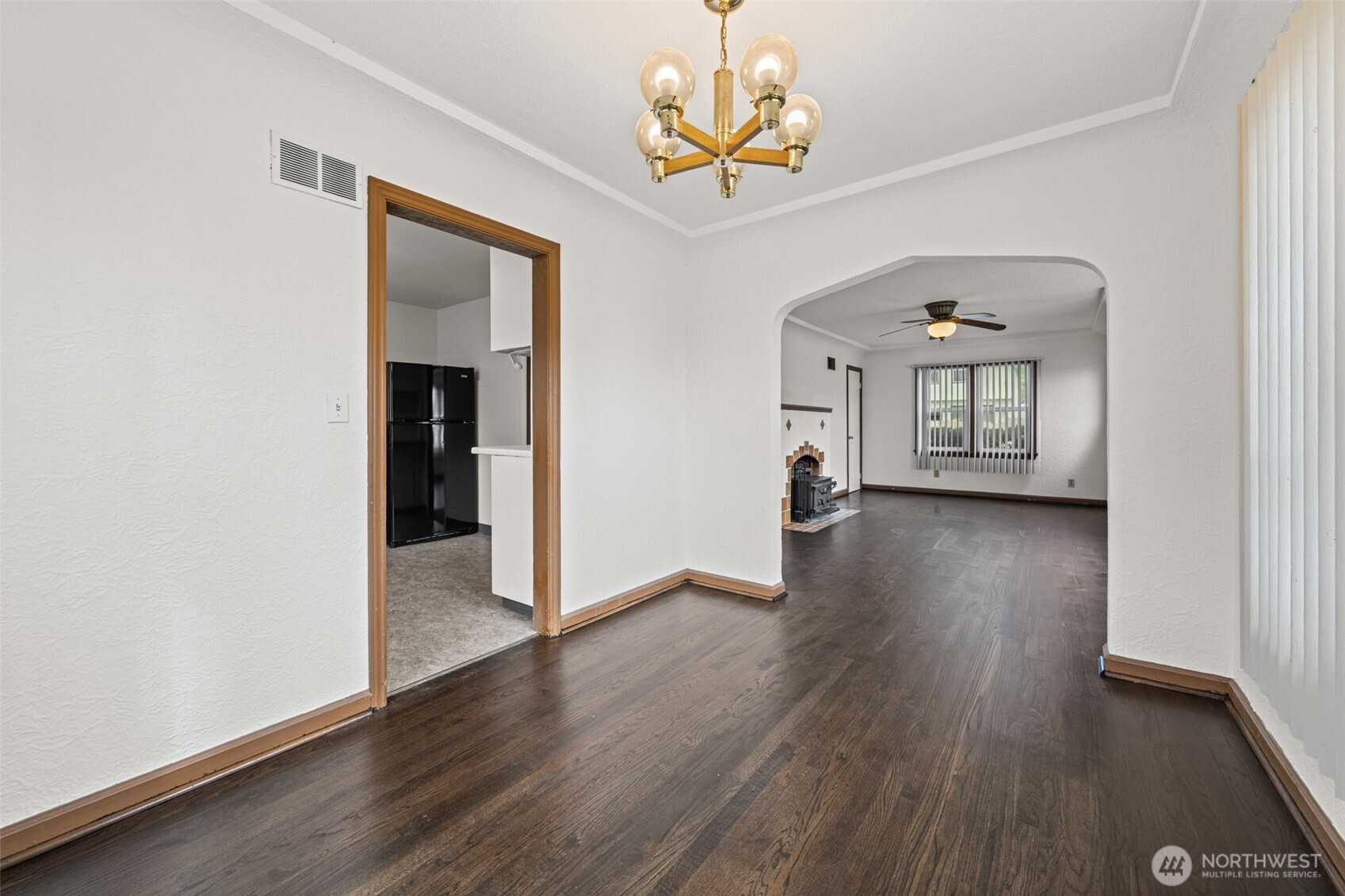 205 W Saar Street Property Photo 12