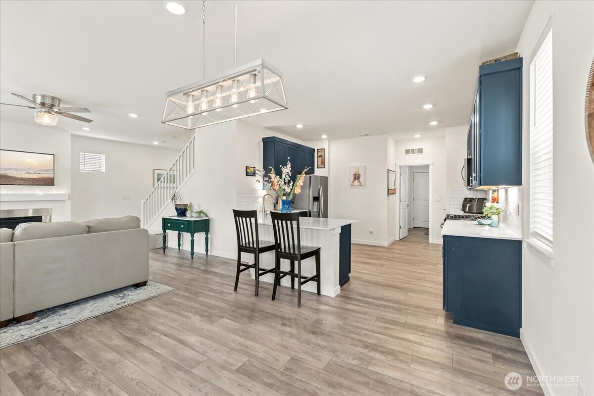 18104 Se 242nd Street Property Photo 3