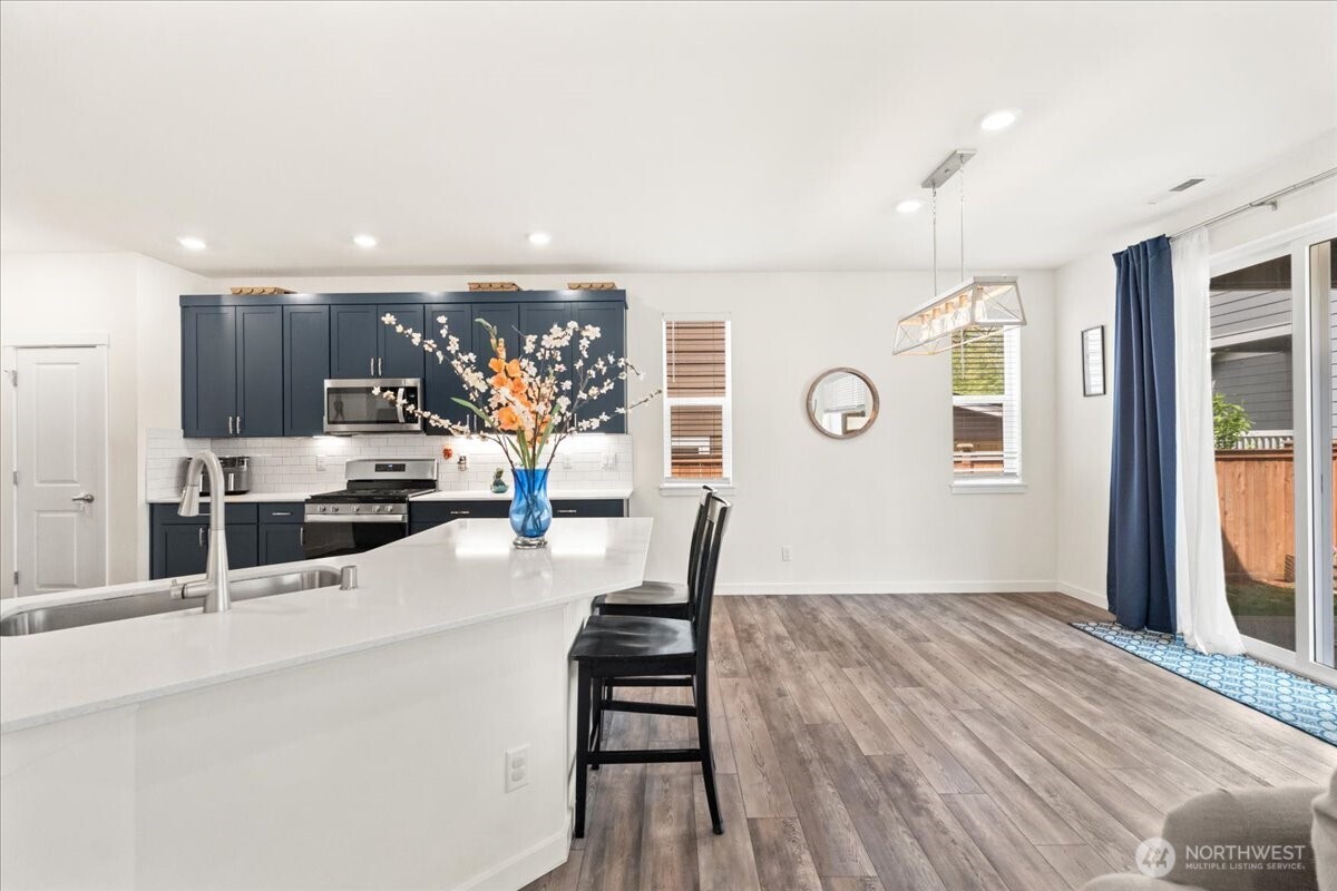 18104 Se 242nd Street Property Photo 6