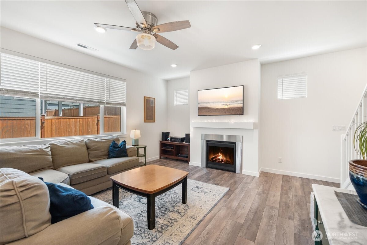 18104 Se 242nd Street Property Photo 11