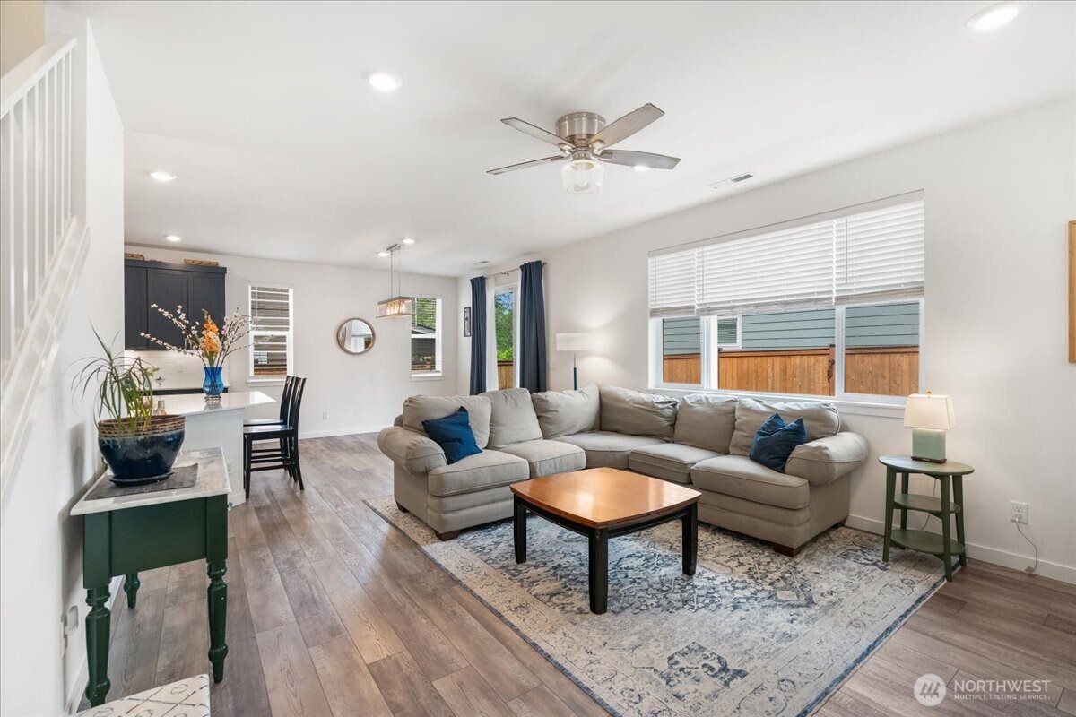 18104 Se 242nd Street Property Photo 12