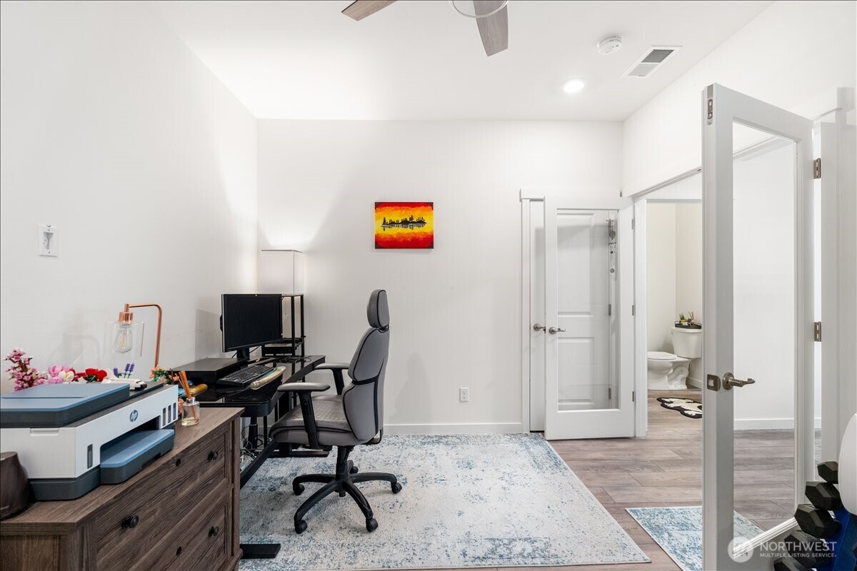 18104 Se 242nd Street Property Photo 15