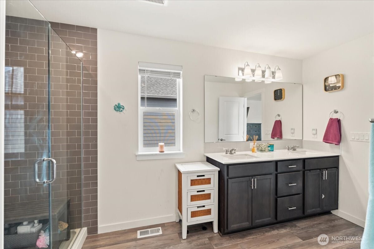 18104 Se 242nd Street Property Photo 23