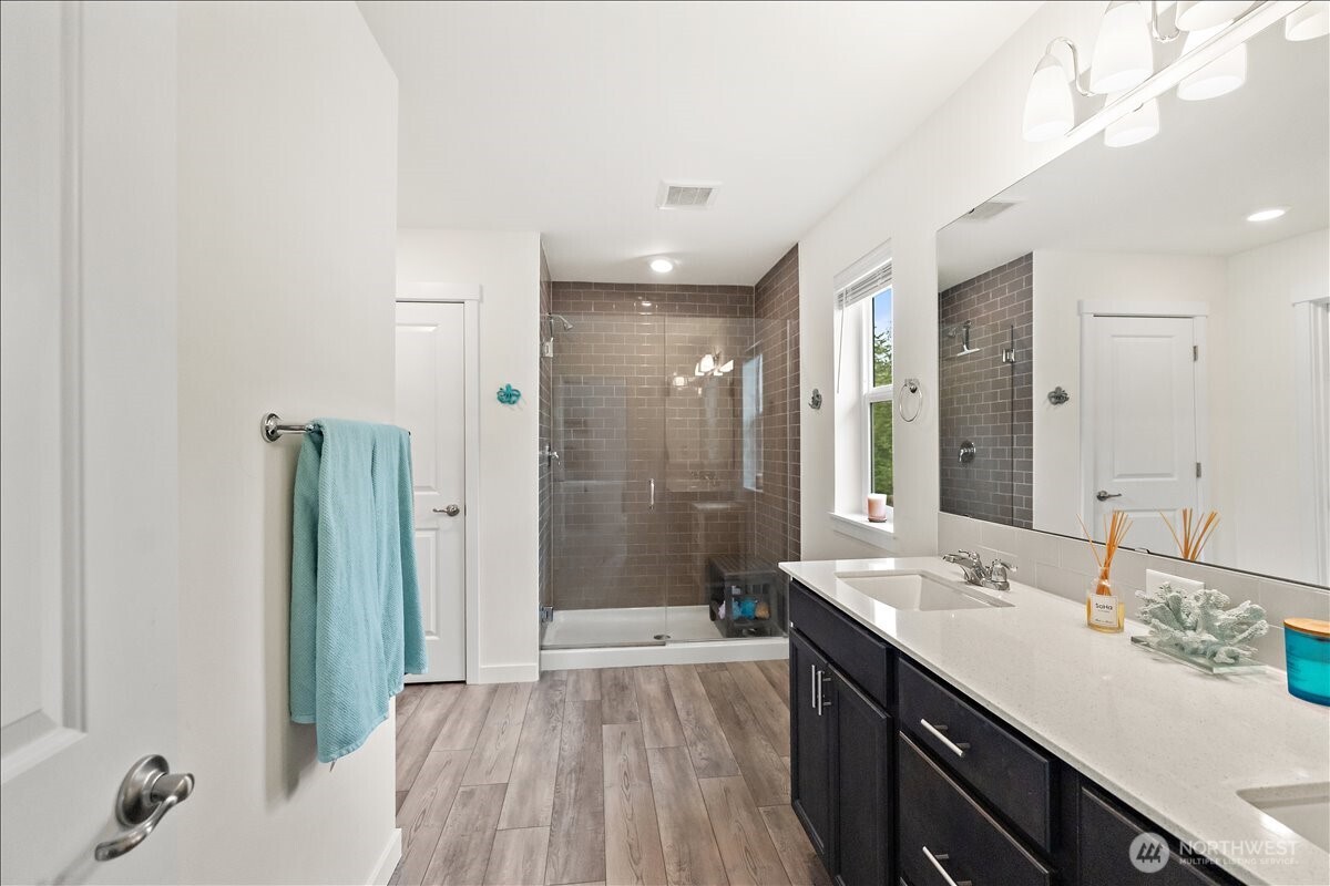 18104 Se 242nd Street Property Photo 24