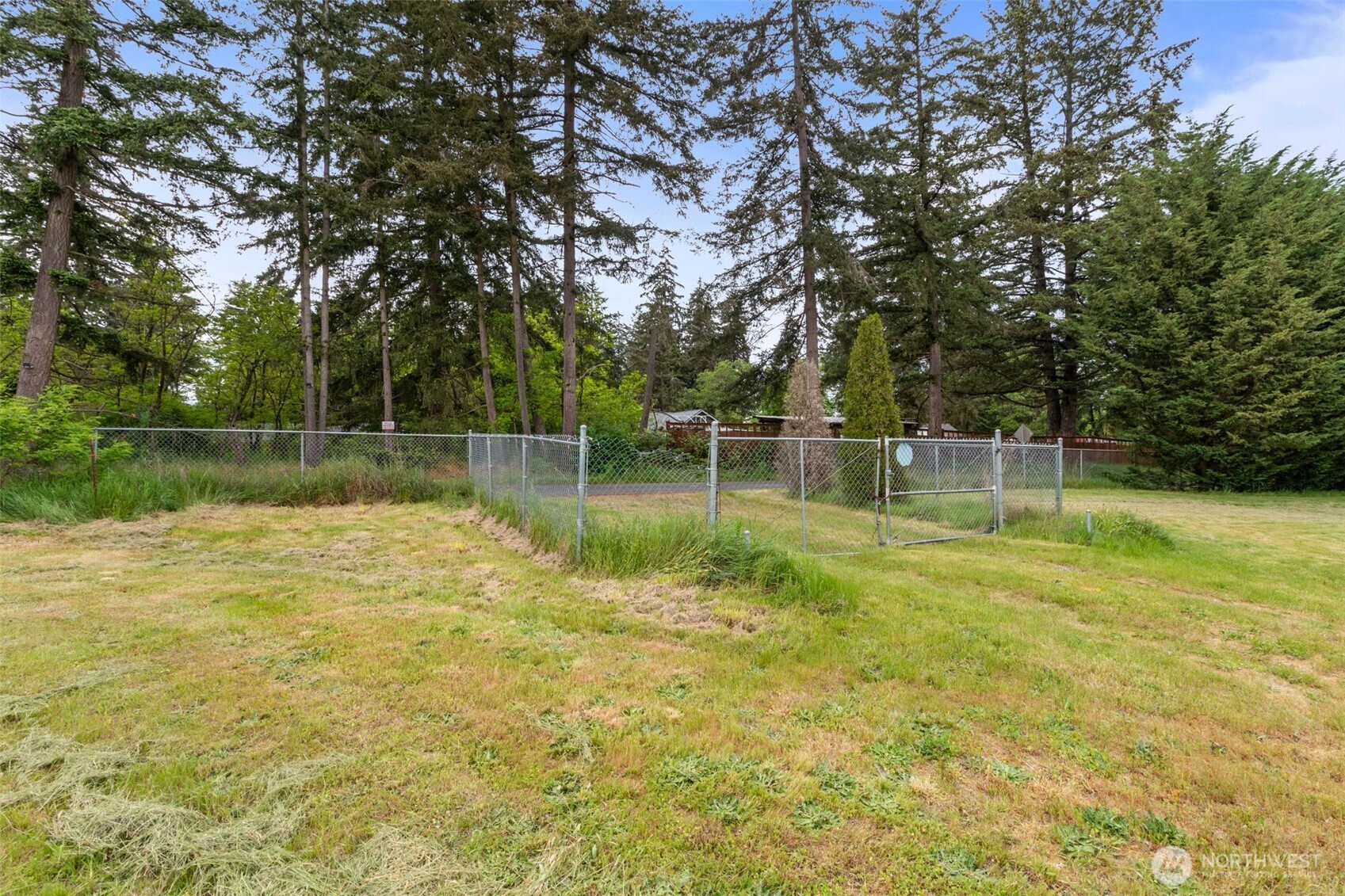 19608 8th Avenue Property Photo 15