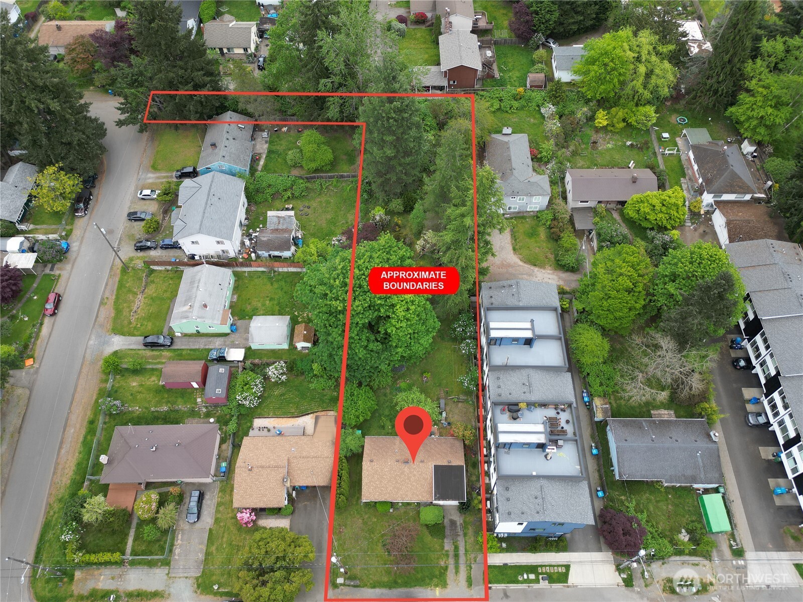 18034 10th Avenue Property Photo 6