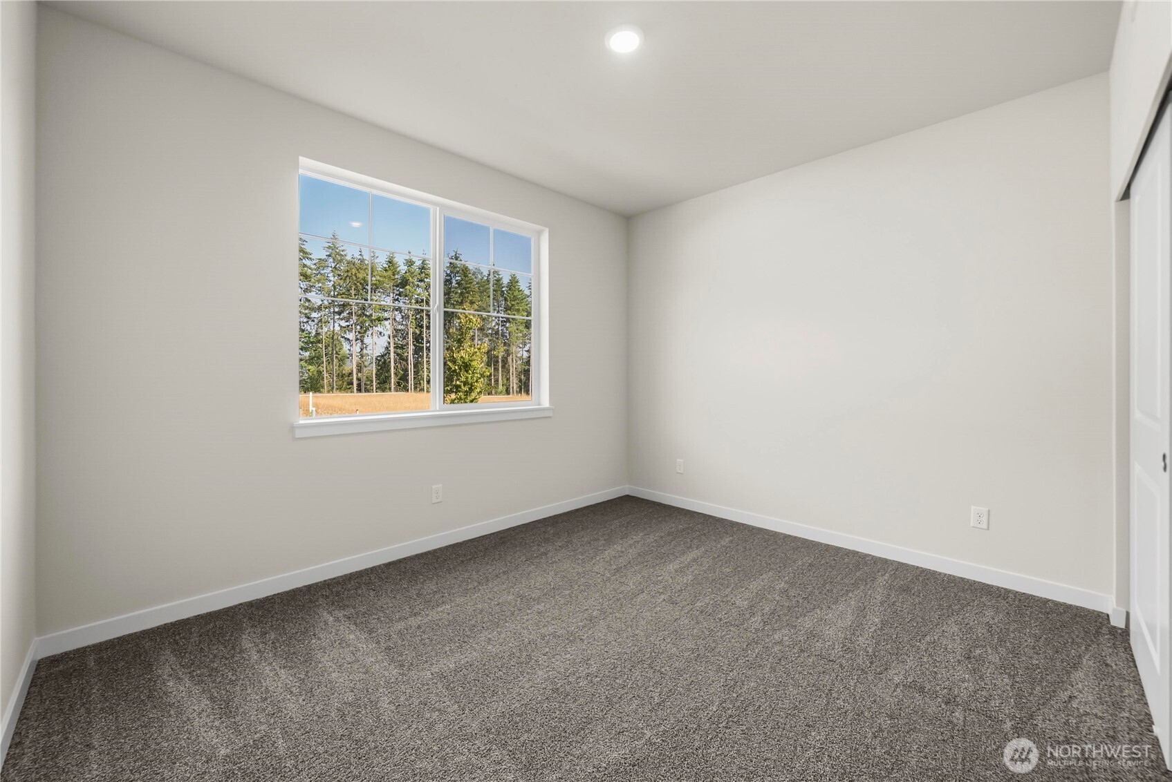 13905 207th Avenue Ct Property Photo 8