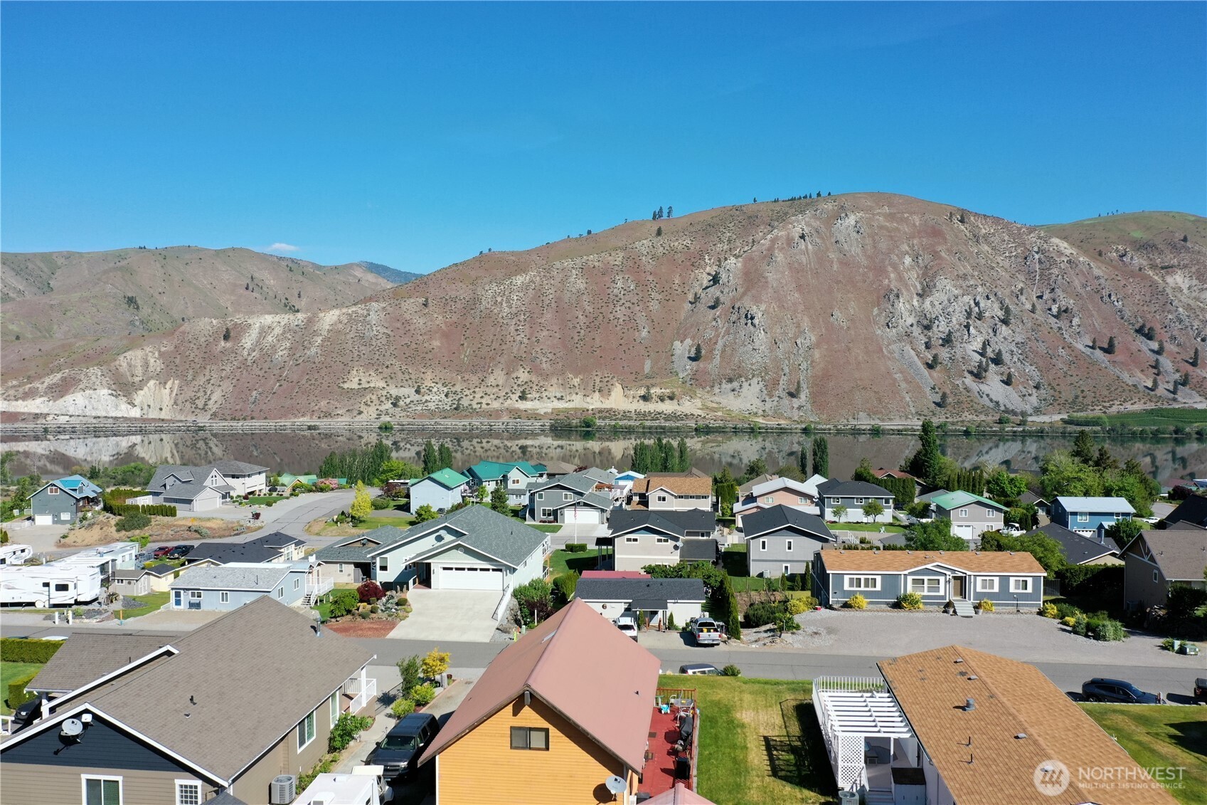 445 Entiat Place Property Photo 1