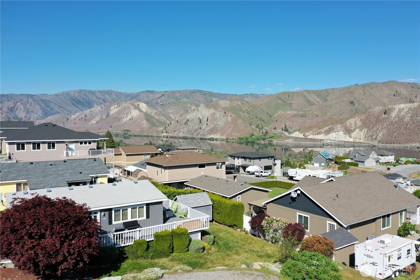 445 Entiat Place Property Photo 2