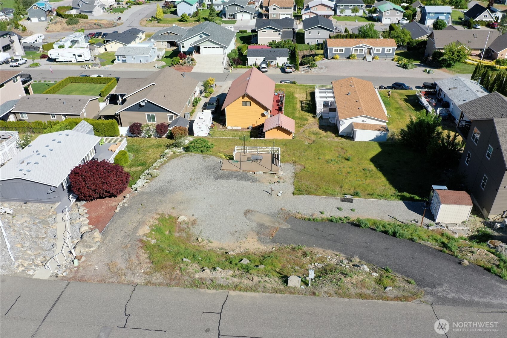 445 Entiat Place Property Photo 4