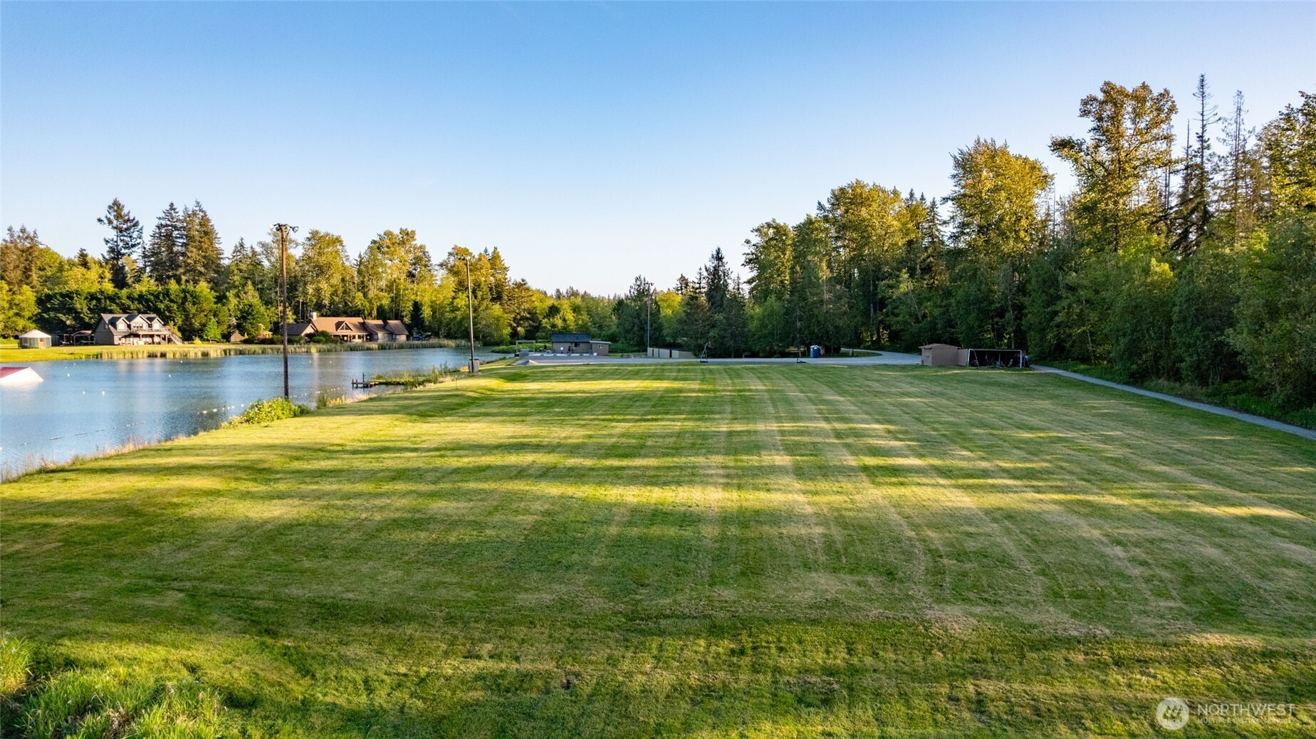 18001 Bow Lake Lane Property Photo 2