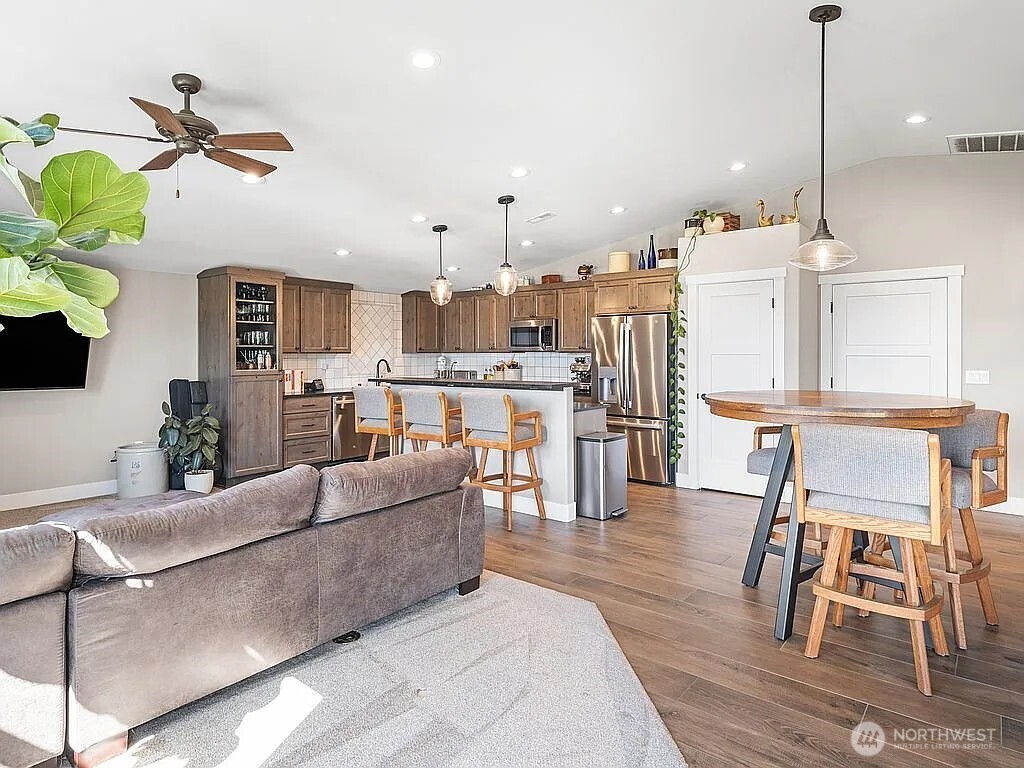 26235 Road U Property Photo 6