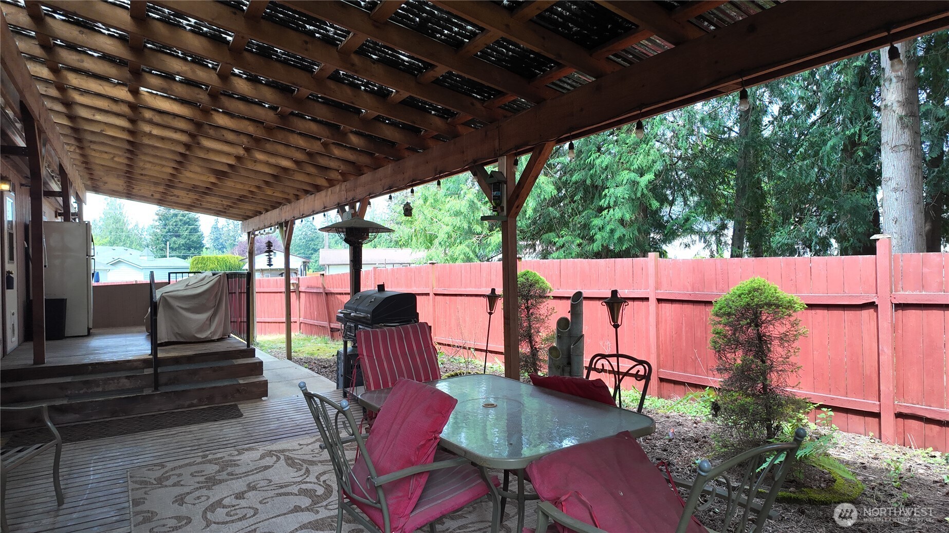 18621 Smokey Point Boulevard Property Photo 10