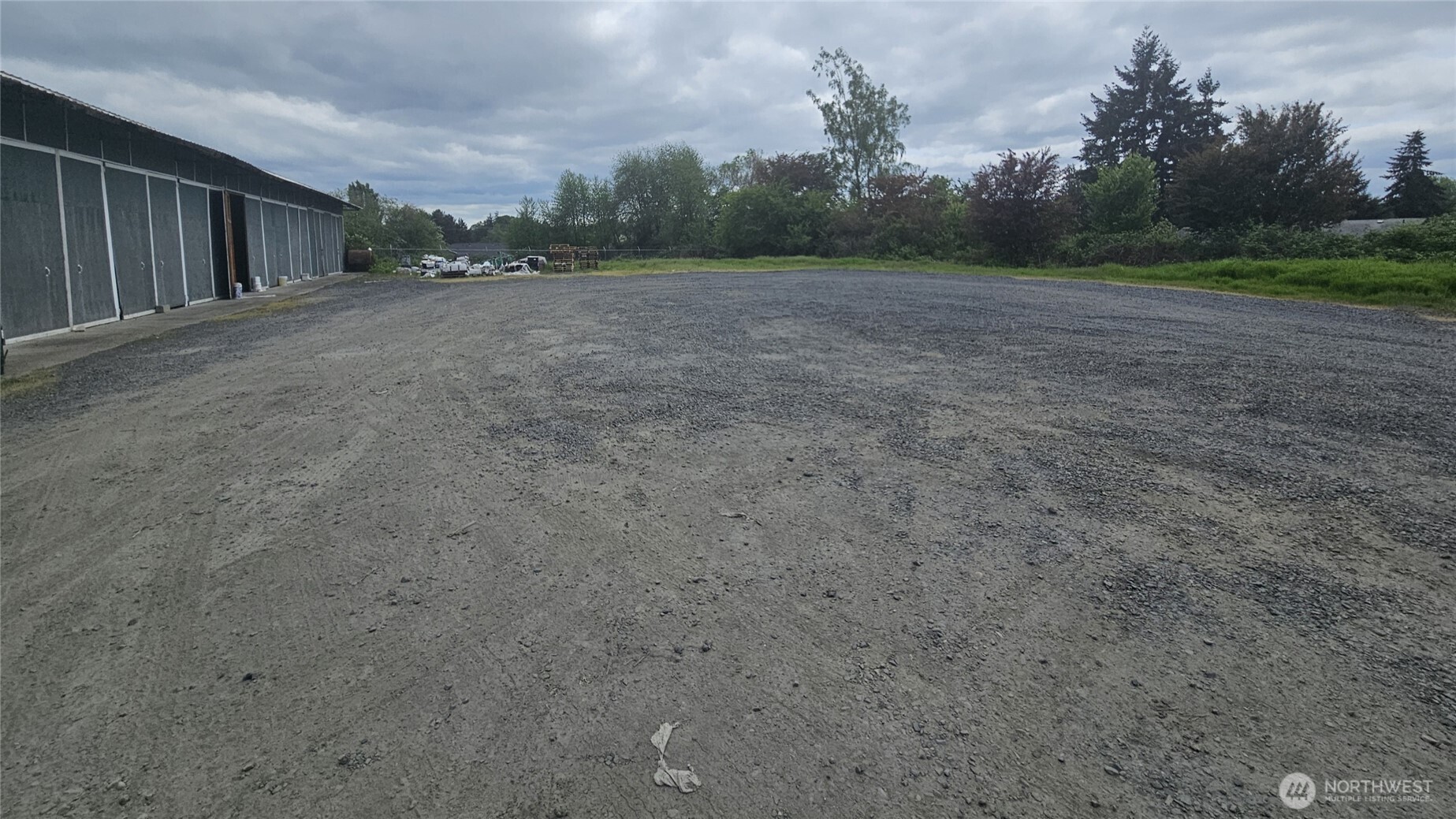 1975 S Market Boulevard Property Photo 9