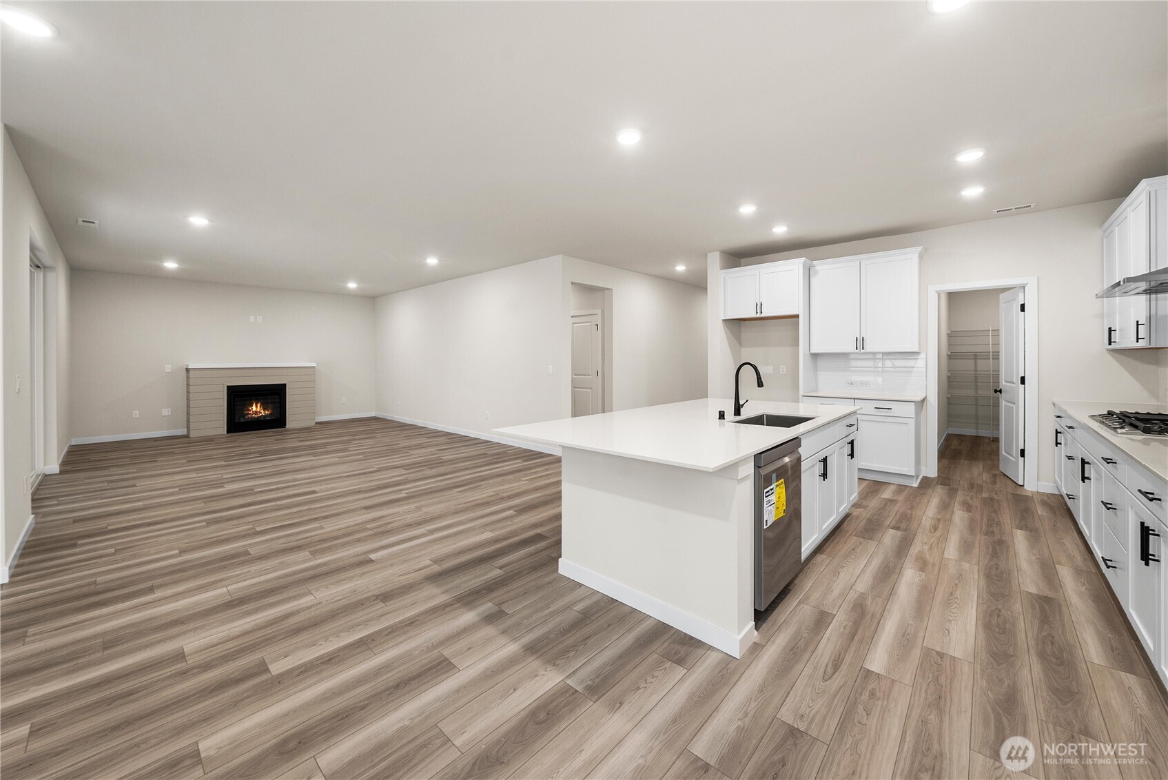 13910 208th Avenue Property Photo 12
