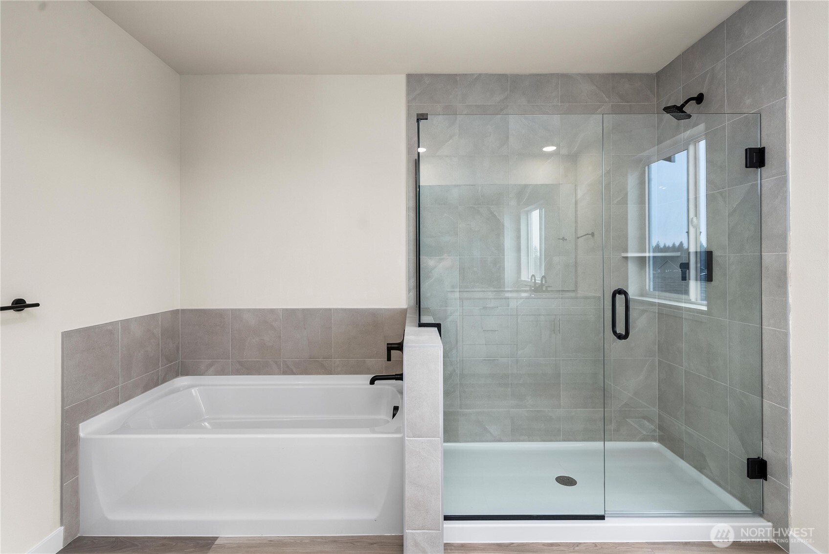 13910 208th Avenue Property Photo 17