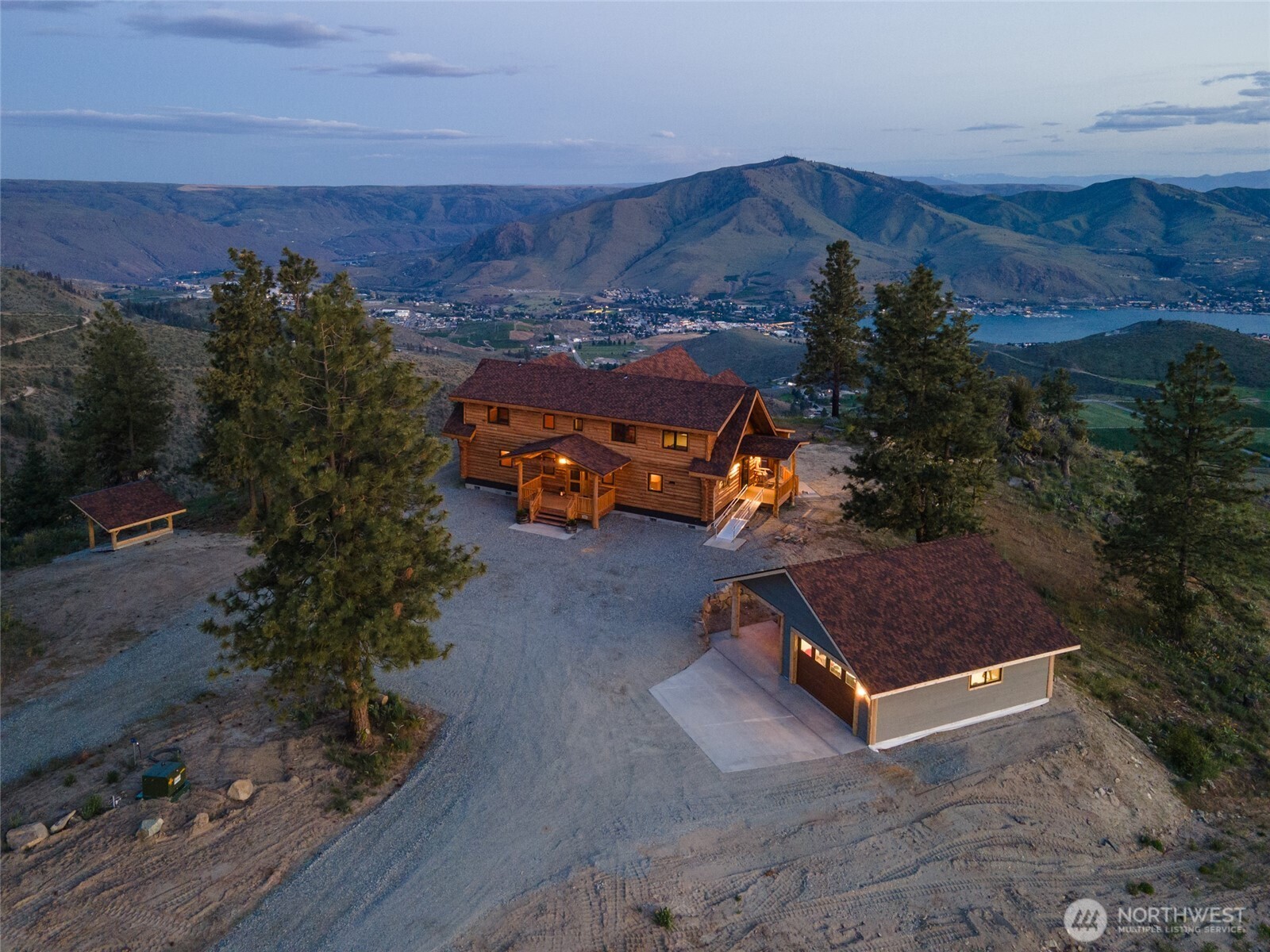 1831 Cottontail Lane Property Photo 2