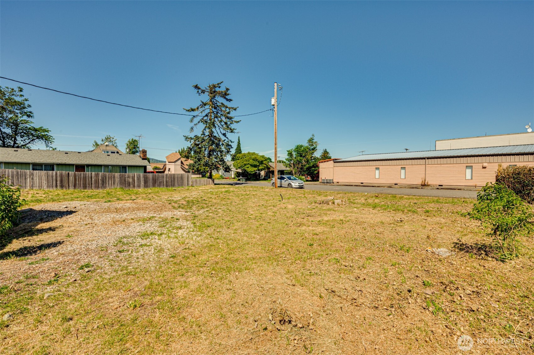 512 Davidson Avenue Property Photo 5
