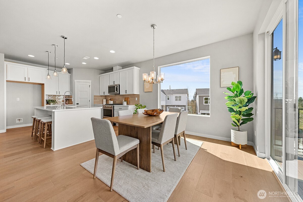8113 73rd Place Property Photo 15