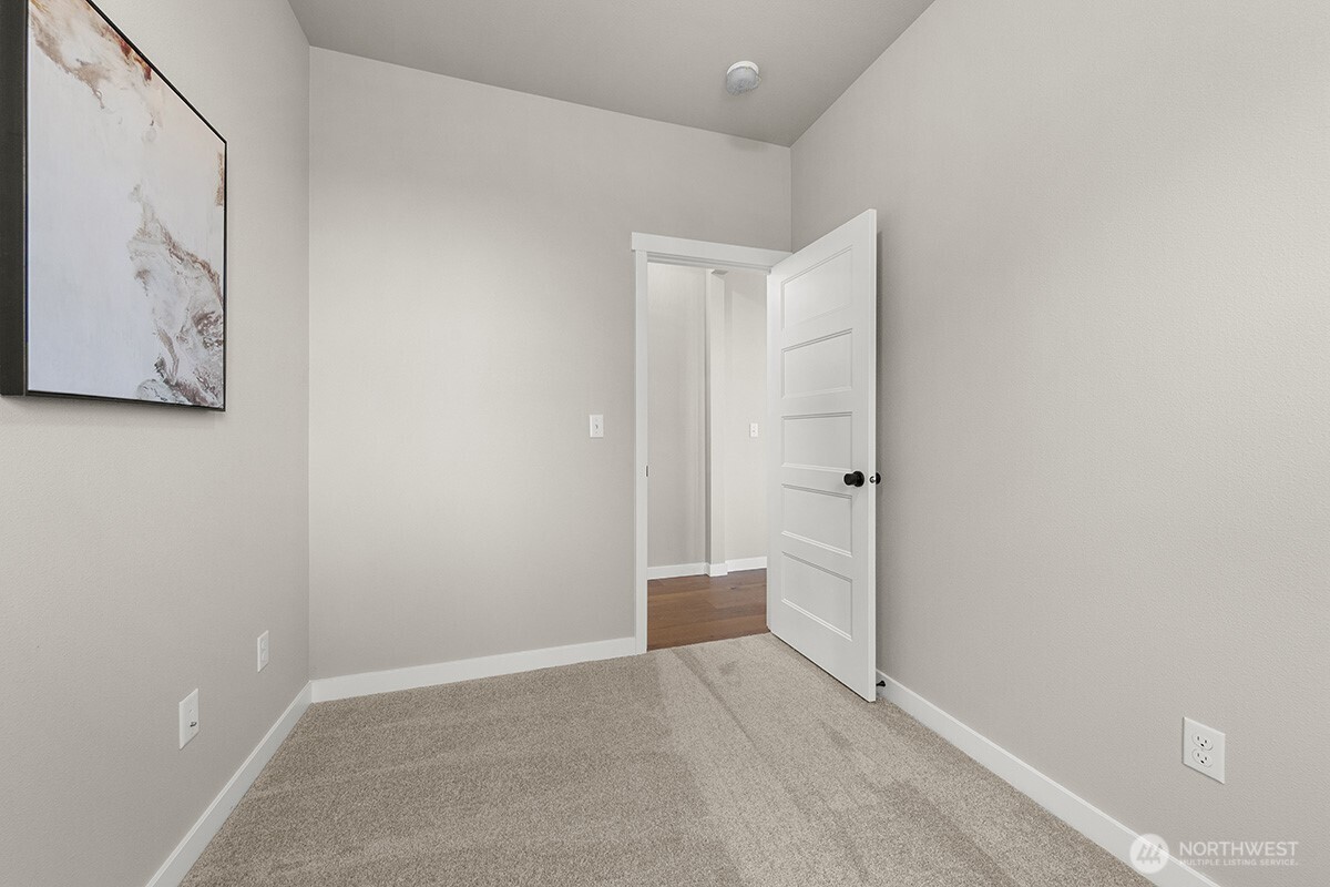 8113 73rd Place Property Photo 21