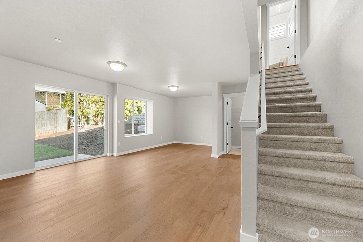 8113 73rd Place Property Photo 23