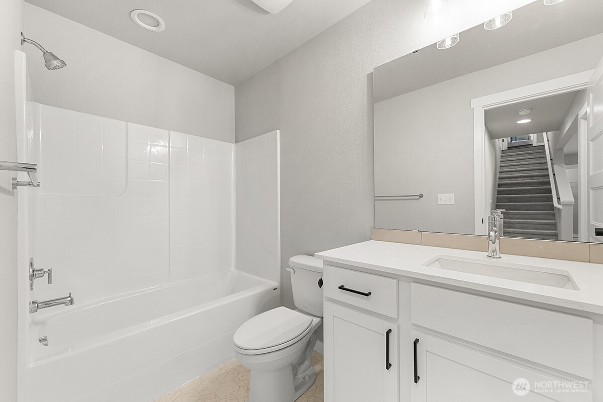 8113 73rd Place Property Photo 25