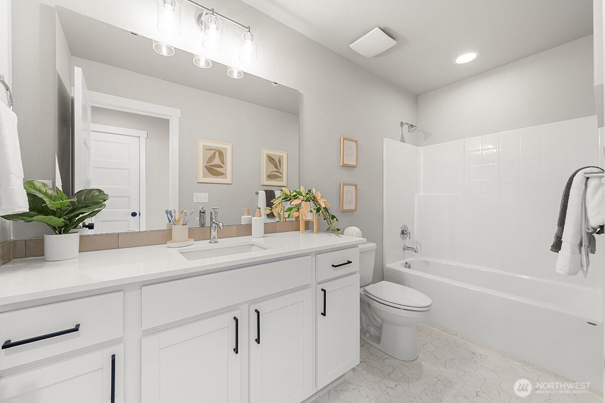 8113 73rd Place Property Photo 31