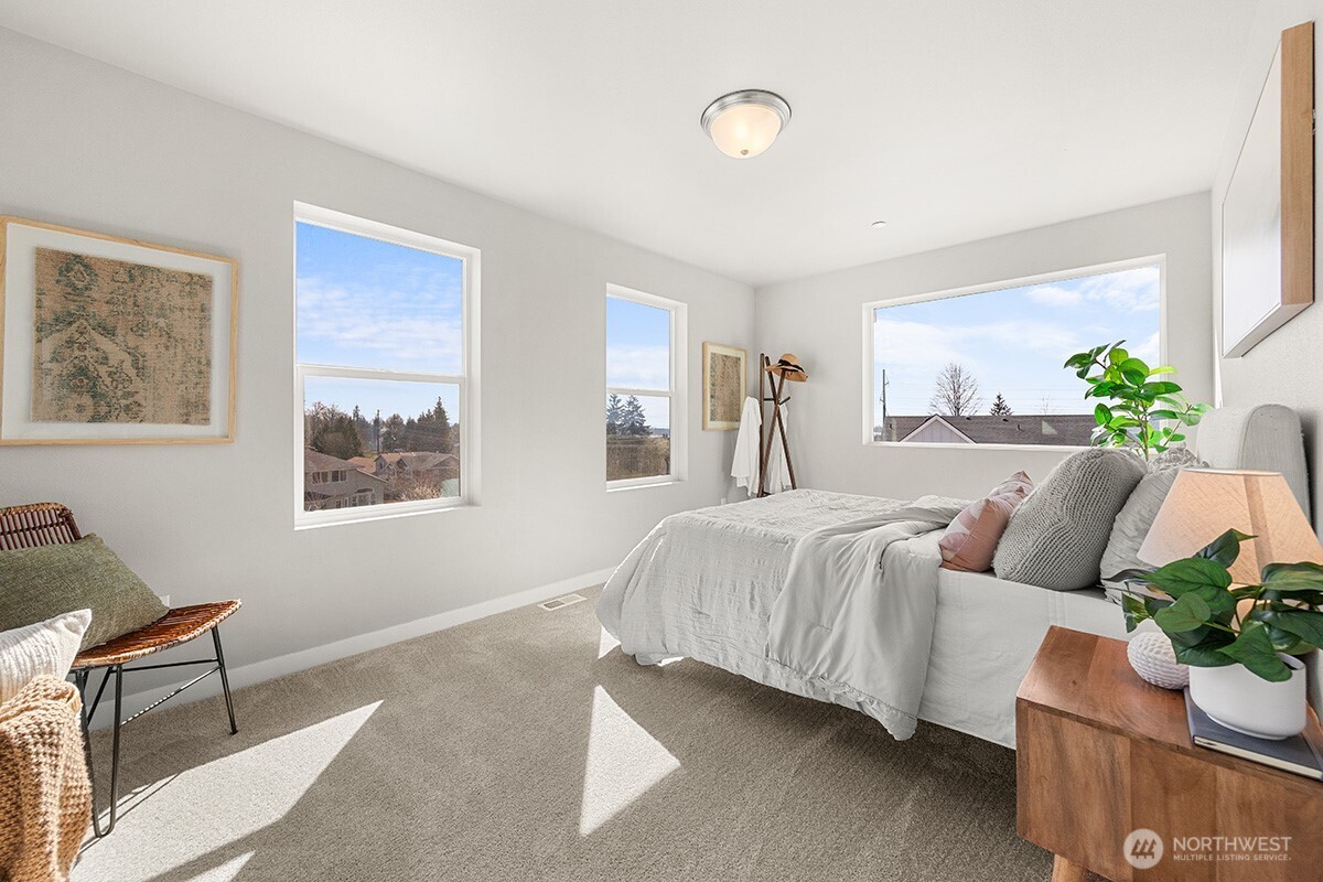 8113 73rd Place Property Photo 32