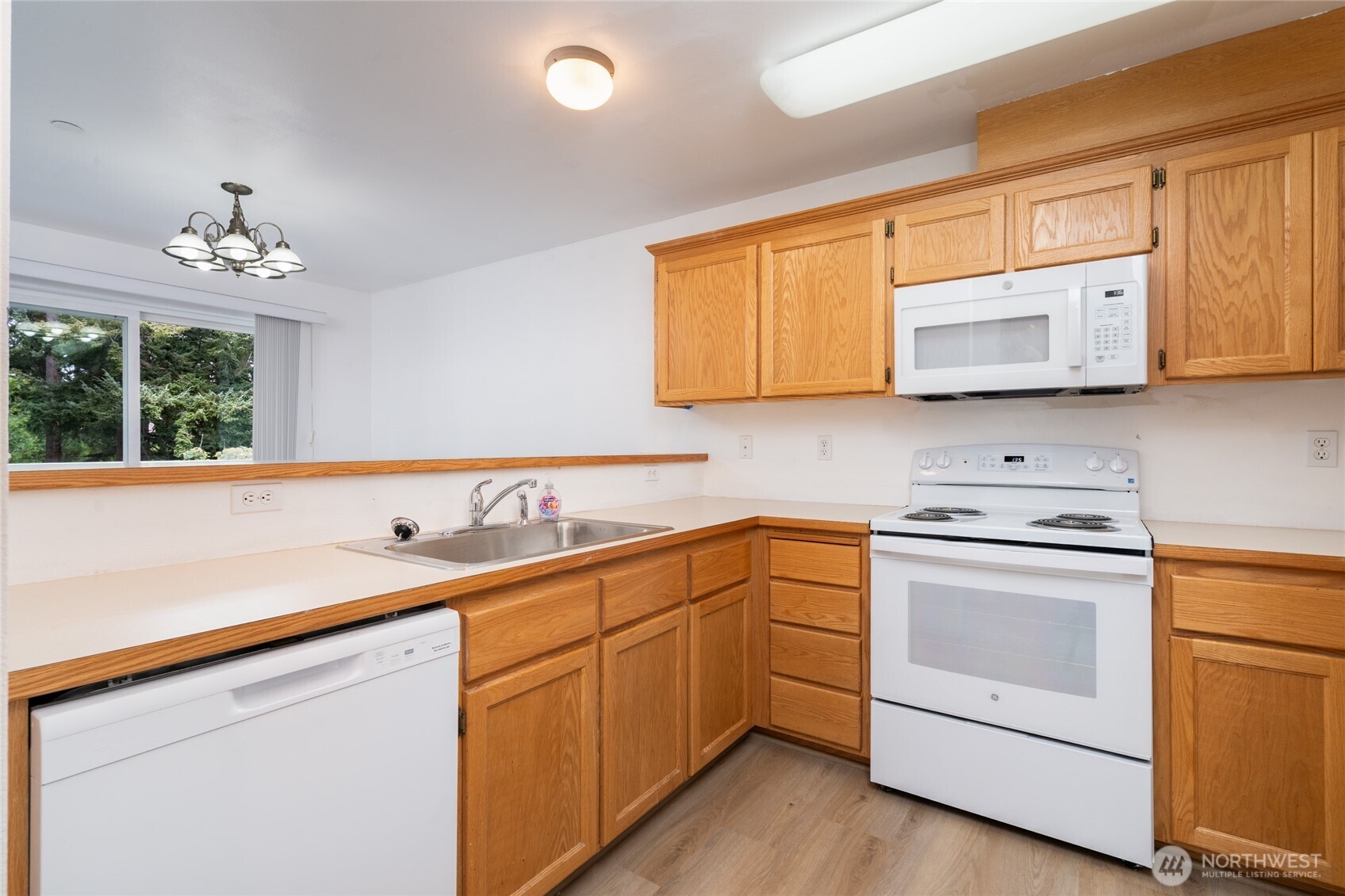 1640 Sw Mulberry Place C203 Property Photo 8