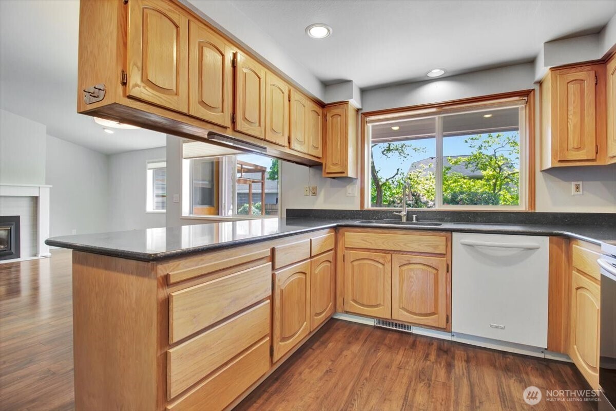 2928 209th Place Property Photo 13