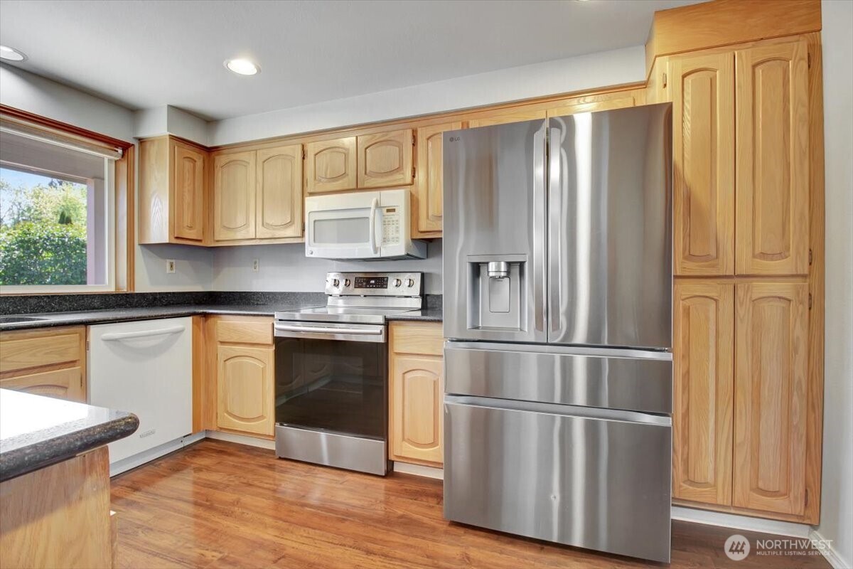 2928 209th Place Property Photo 14