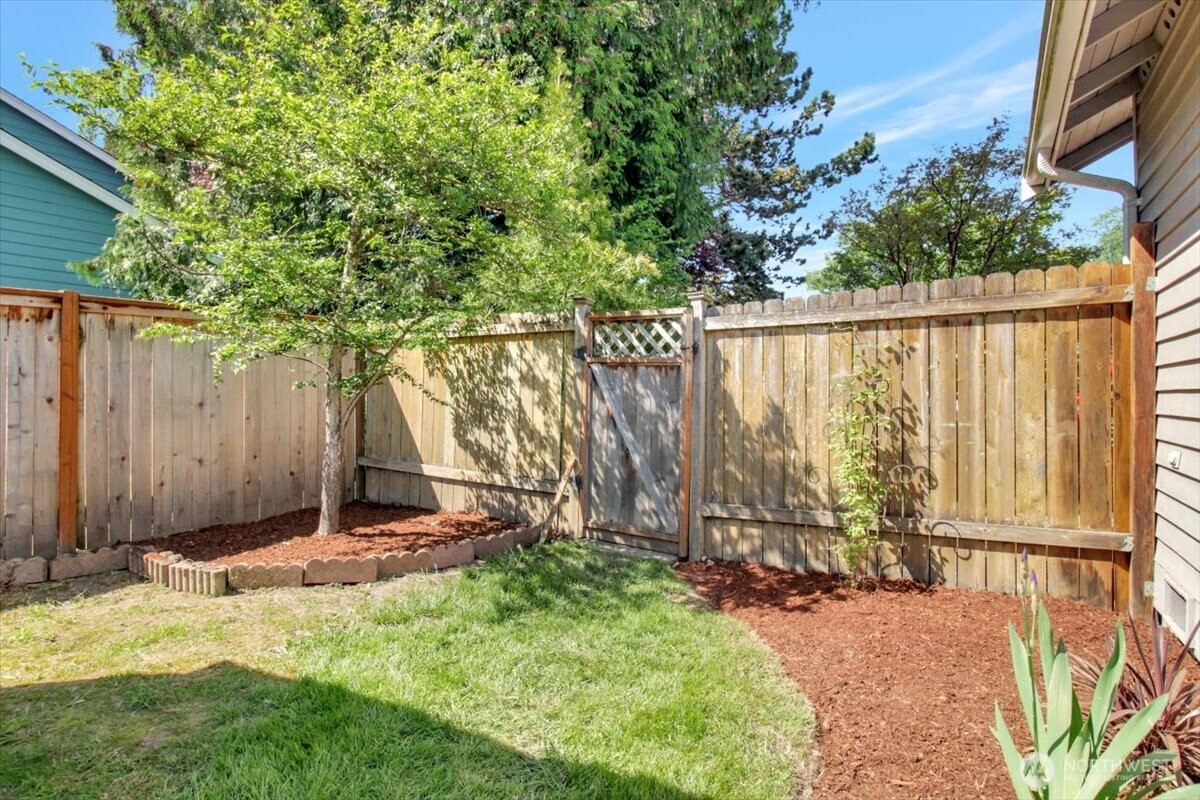 2928 209th Place Property Photo 28