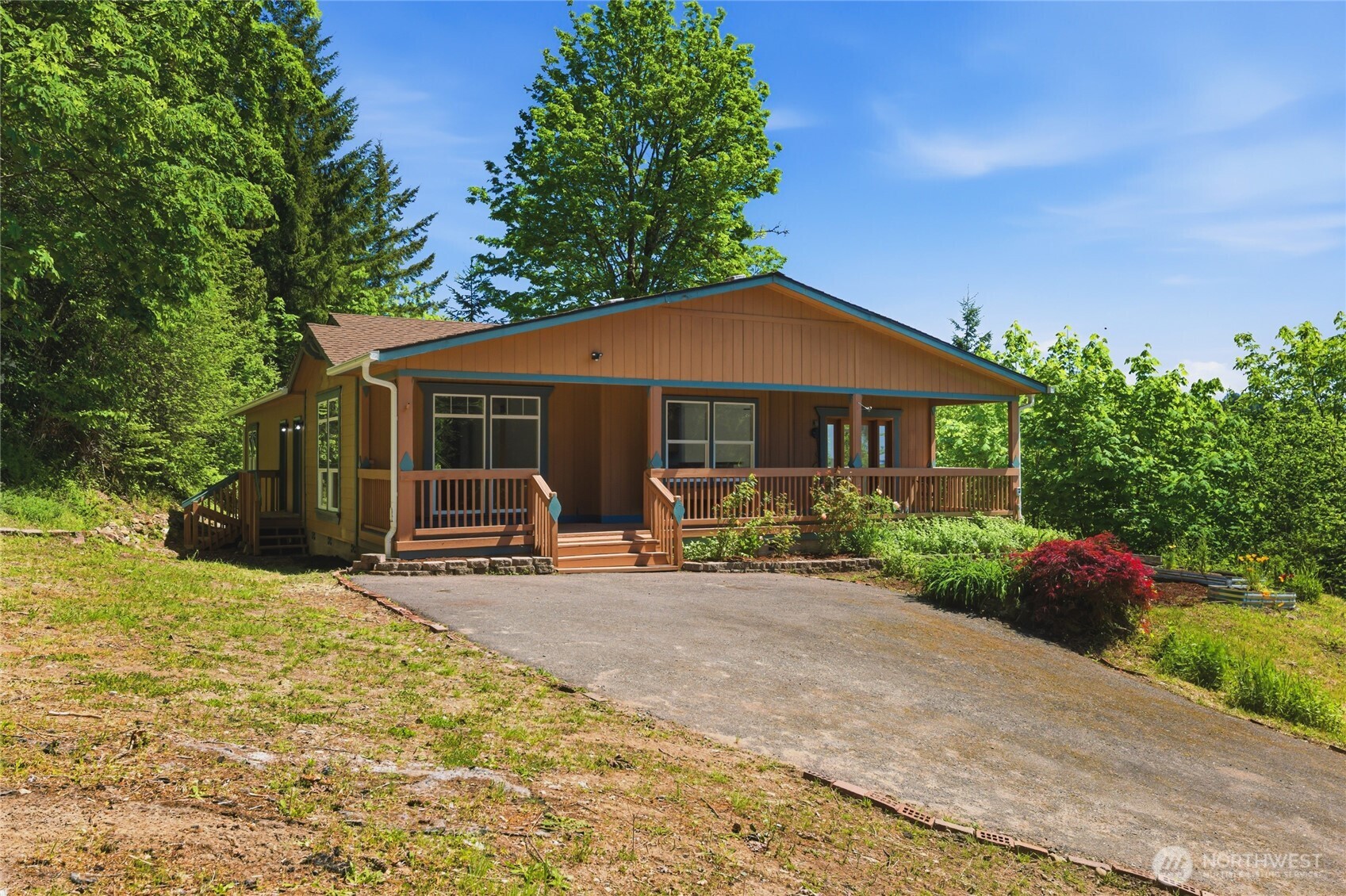 3939 Black Lake Boulevard Property Photo 1