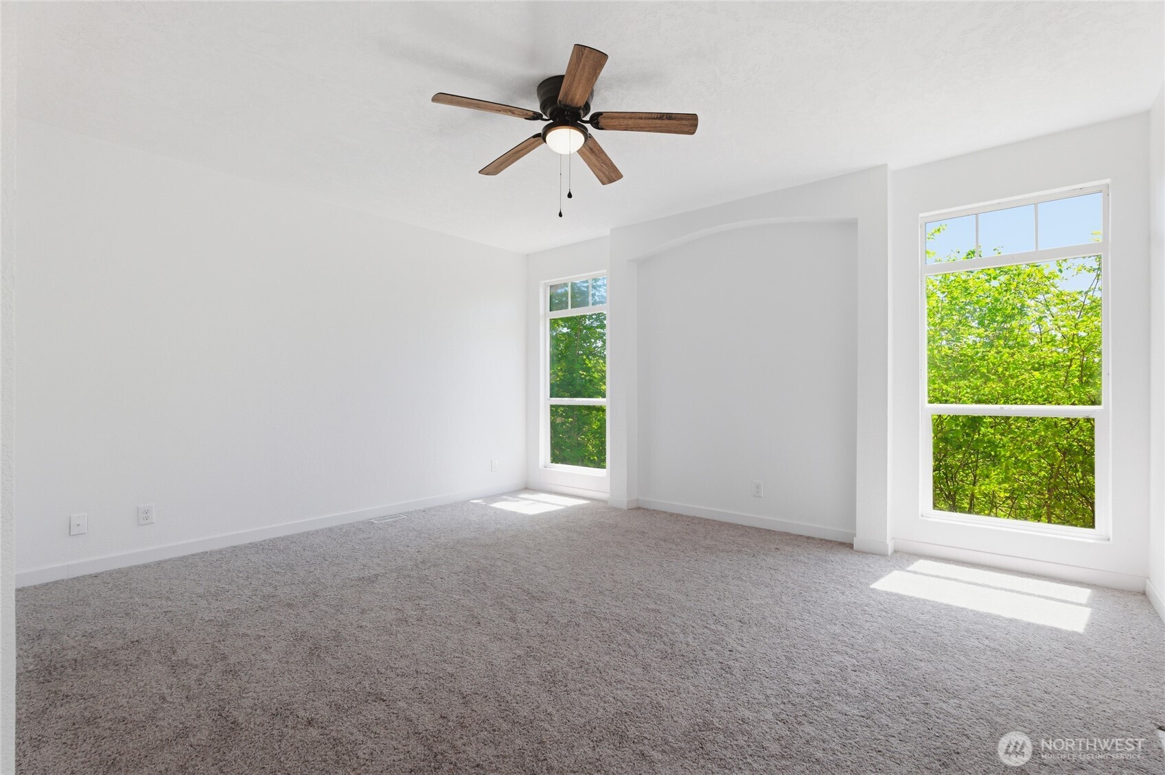 3939 Black Lake Boulevard Property Photo 19