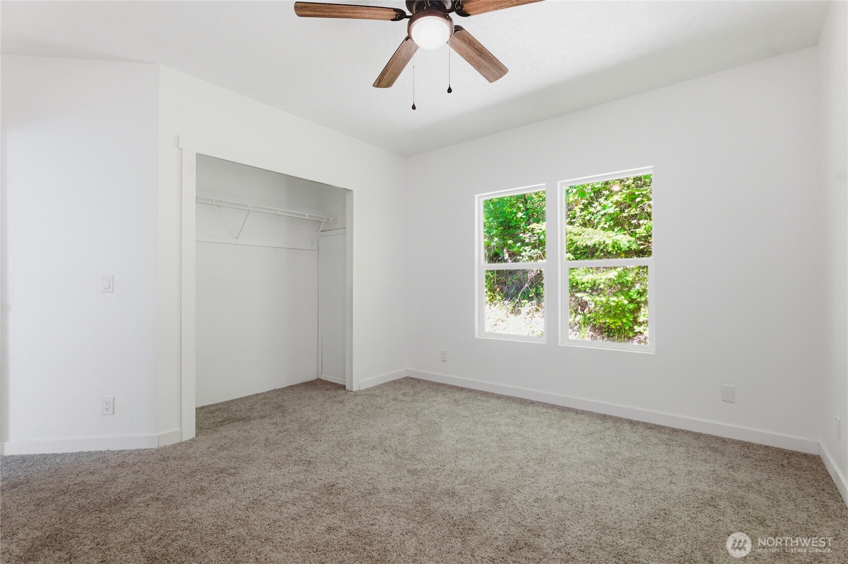 3939 Black Lake Boulevard Property Photo 29