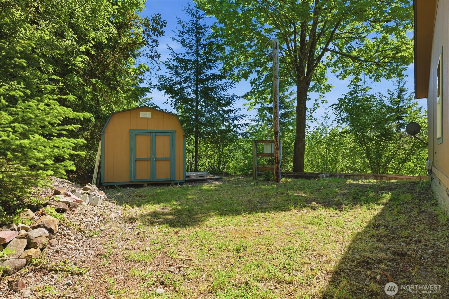 3939 Black Lake Boulevard Property Photo 31