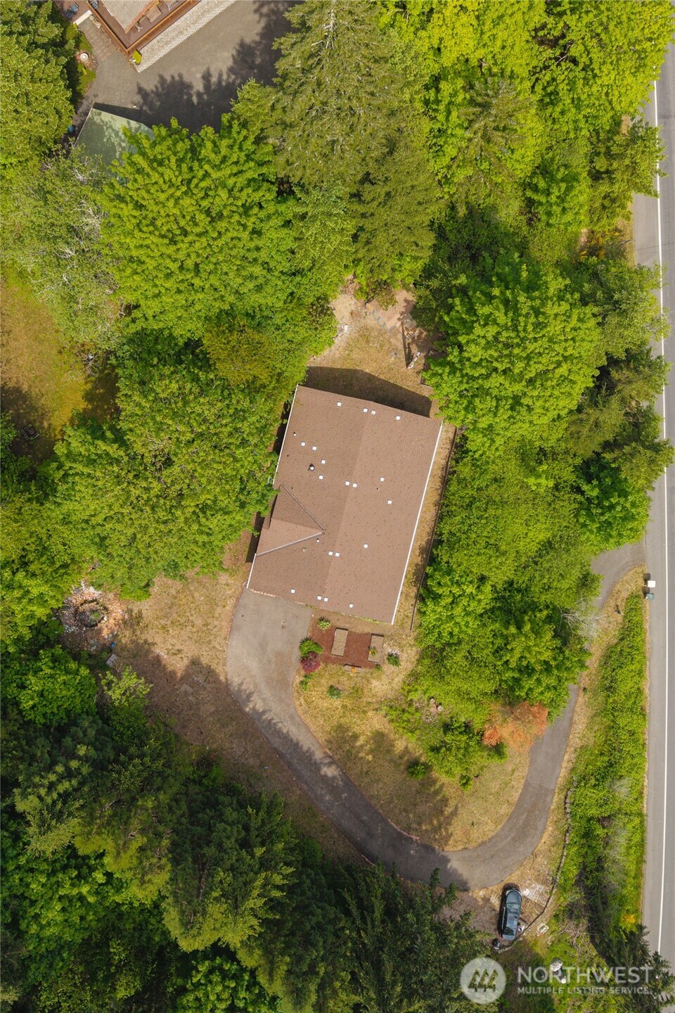 3939 Black Lake Boulevard Property Photo 33