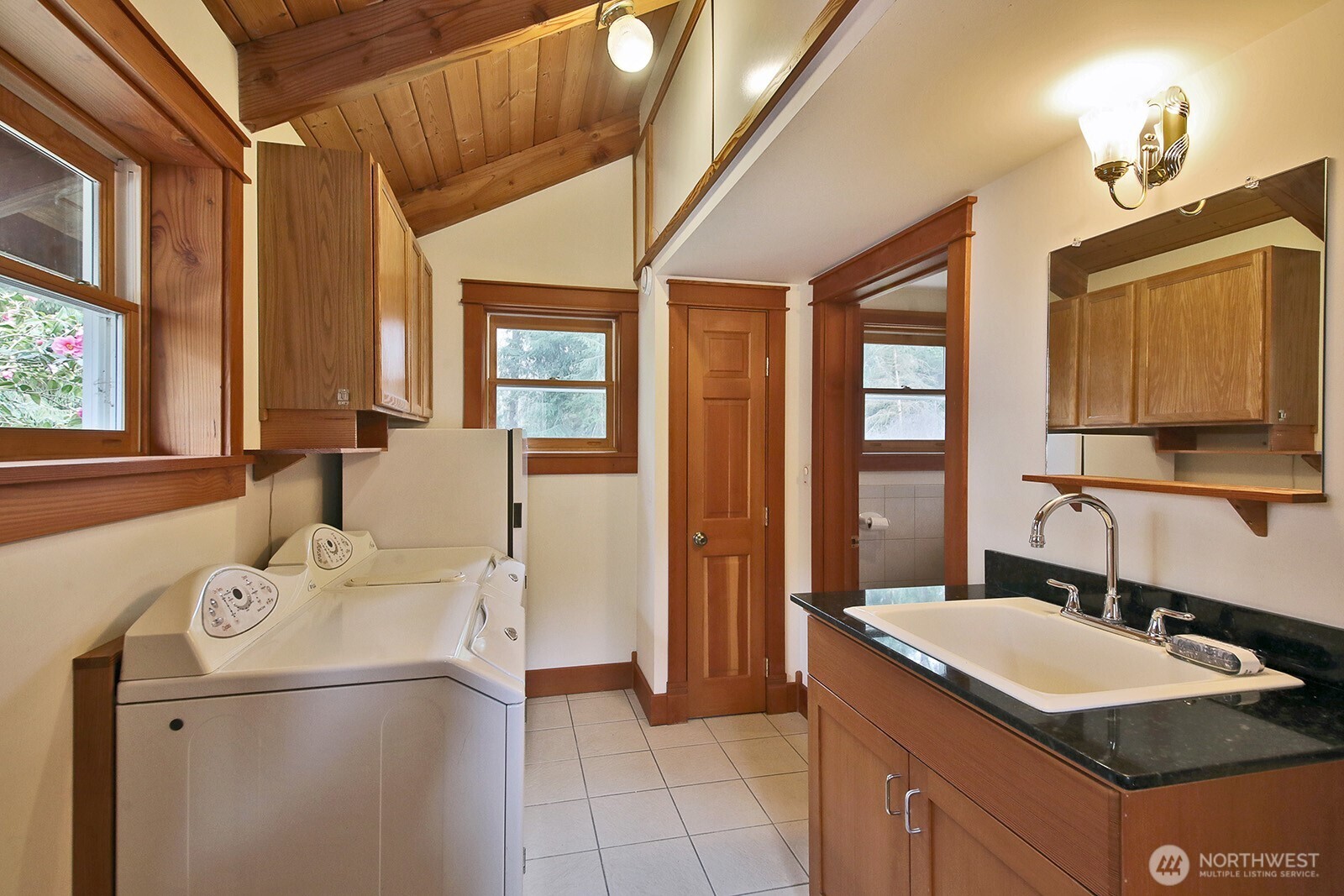 2970 Smugglers Cove Road Property Photo 12
