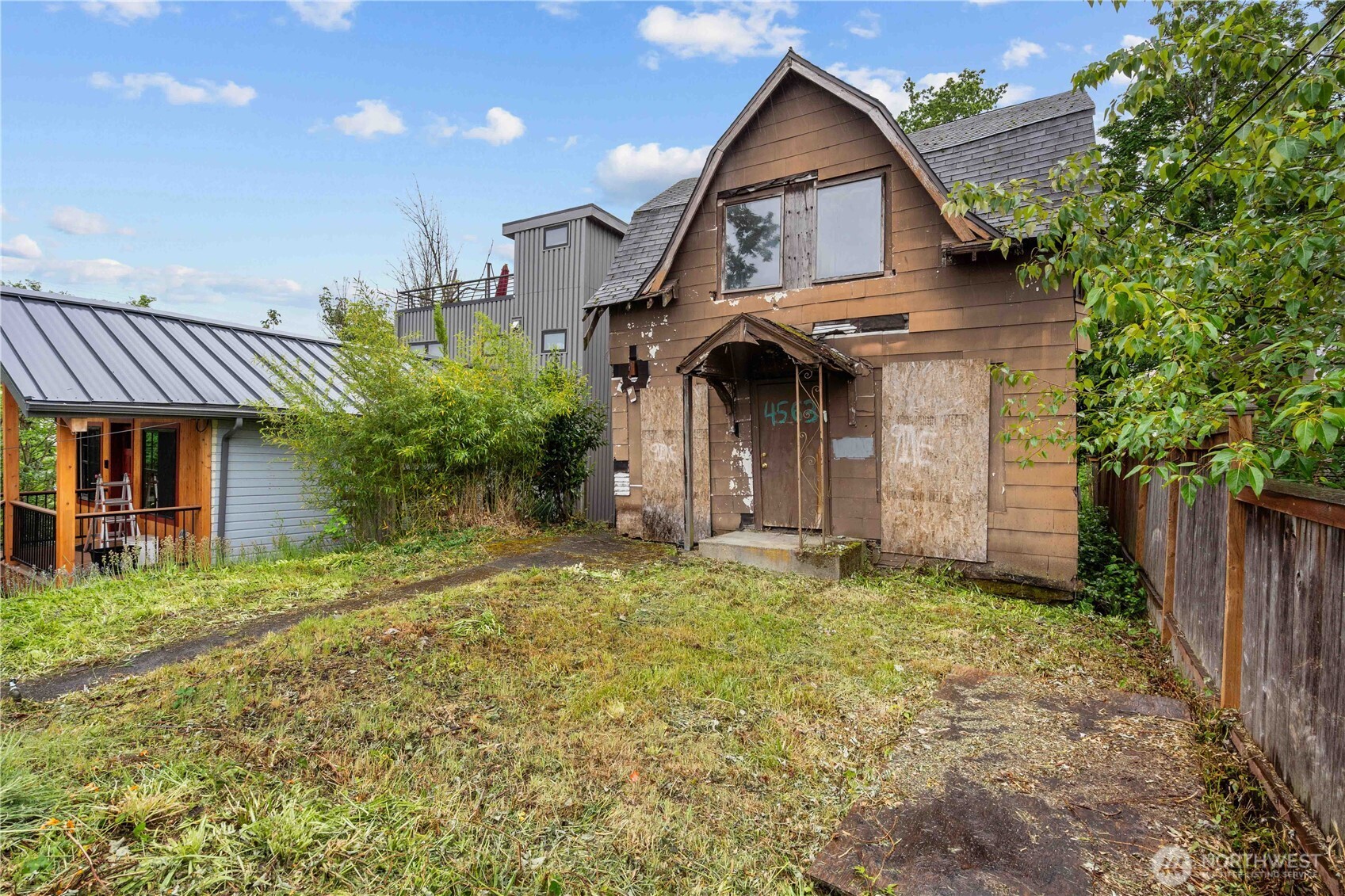 4563 33rd Avenue Property Photo 10