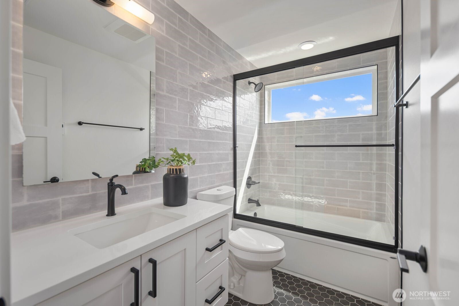 6103 S Norfolk Street Property Photo 22