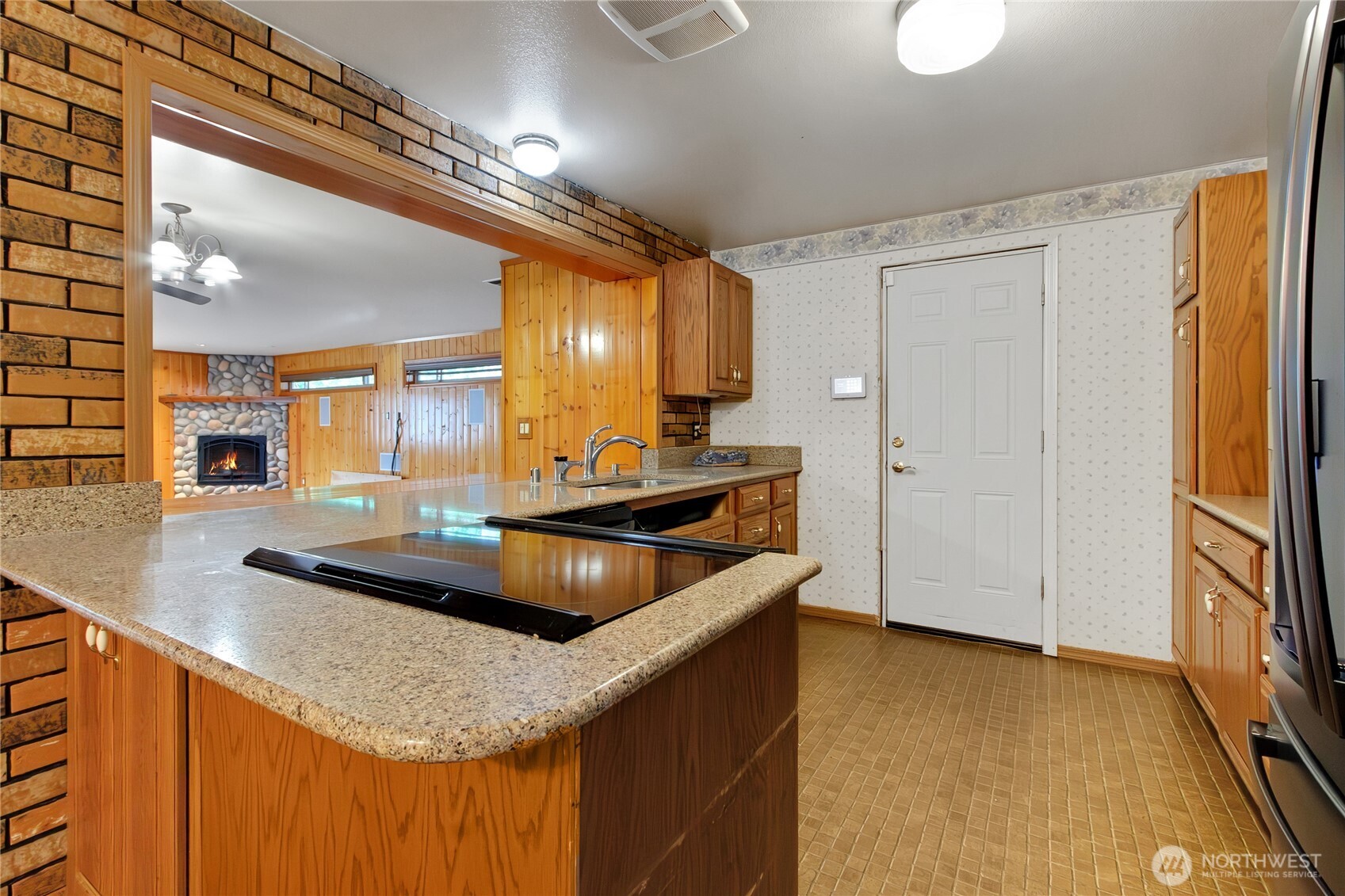 9209 Deers Tongue Cir W Property Photo 5