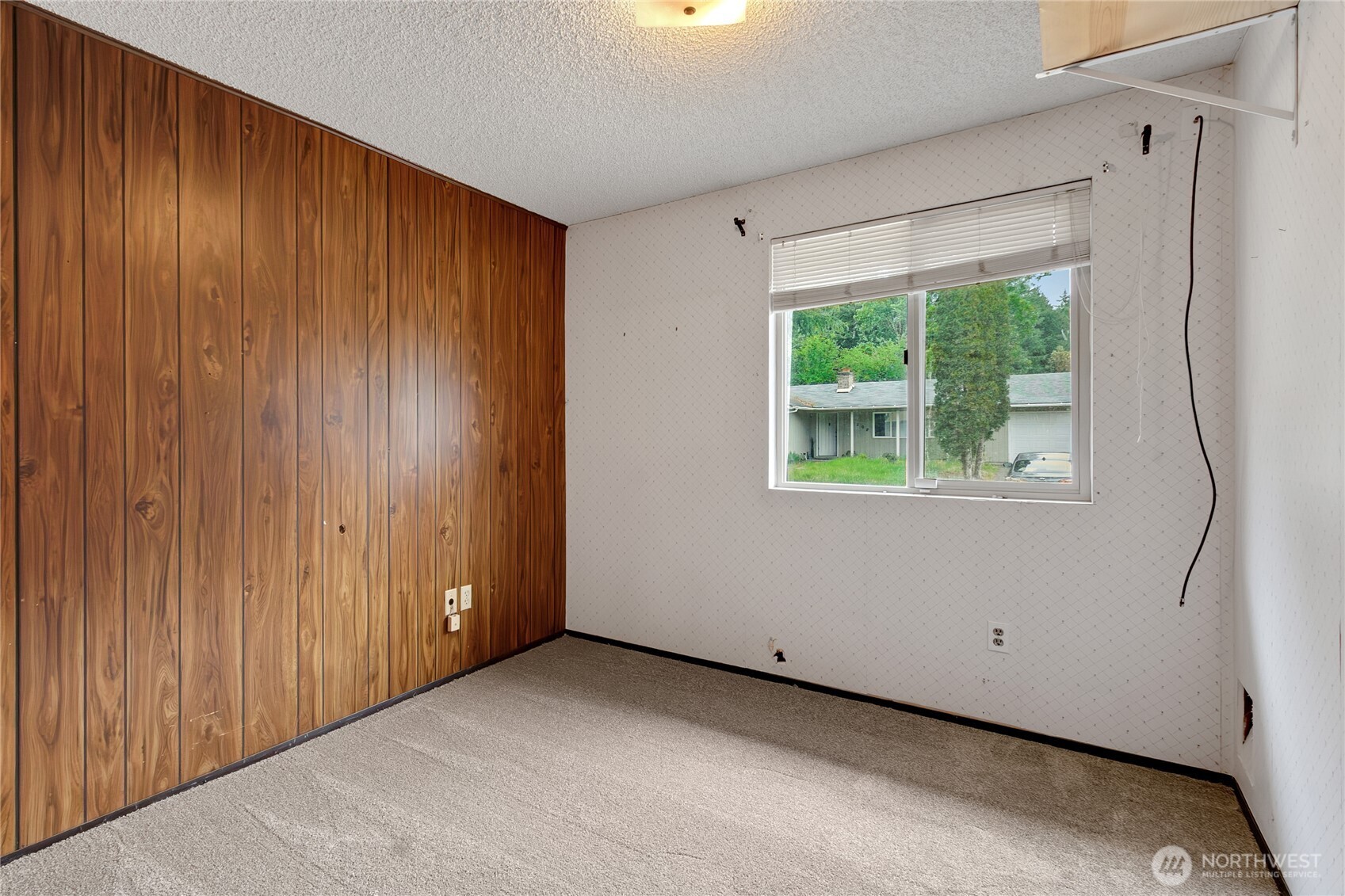 9209 Deers Tongue Cir W Property Photo 12