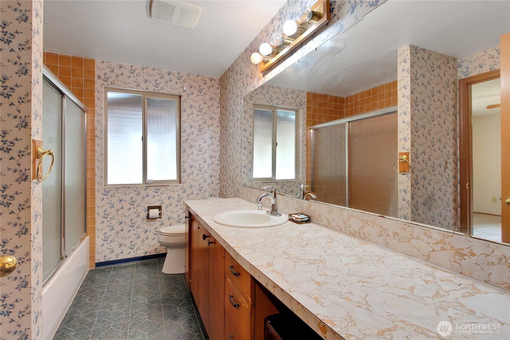 9209 Deers Tongue Cir W Property Photo 13