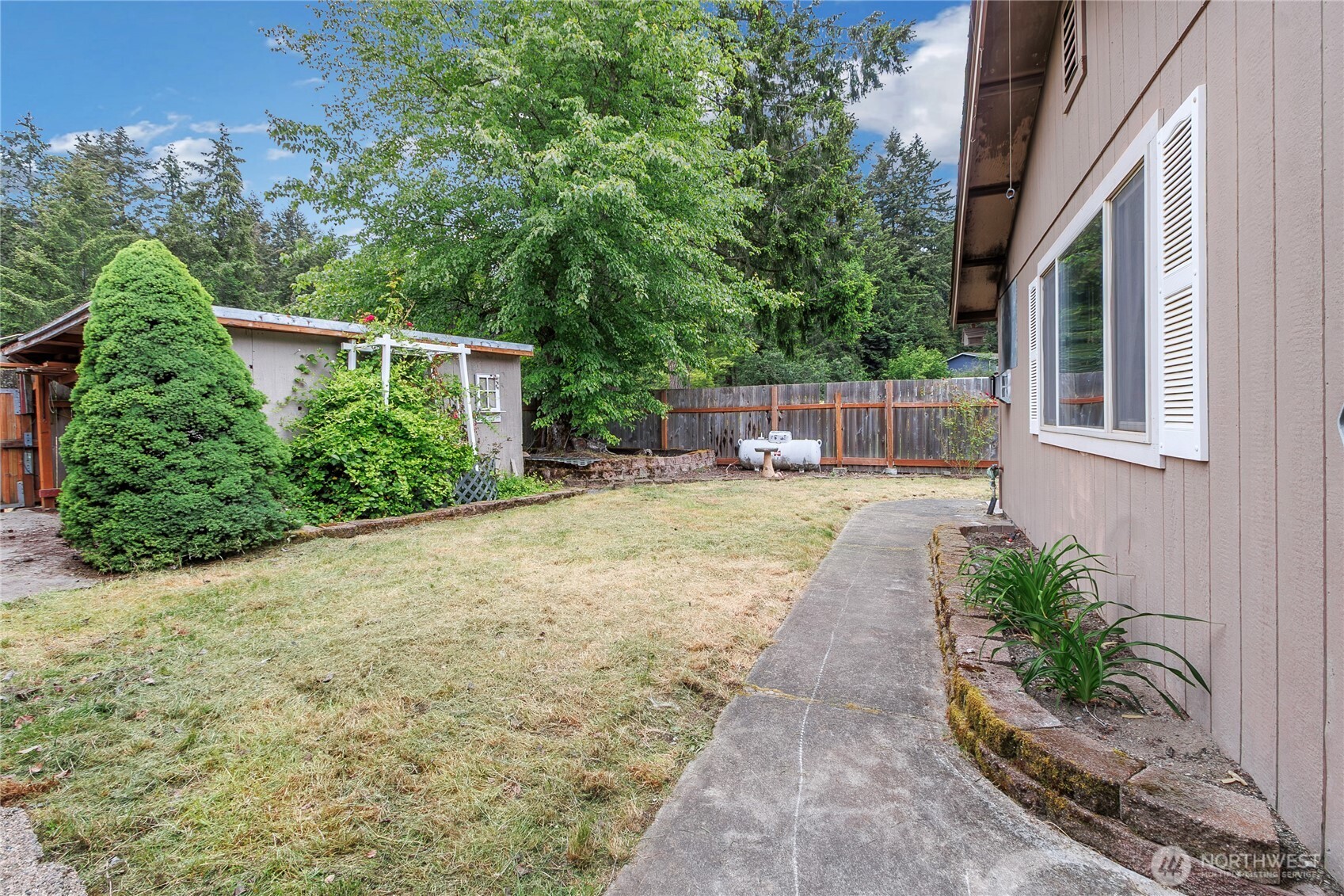 9209 Deers Tongue Cir W Property Photo 19
